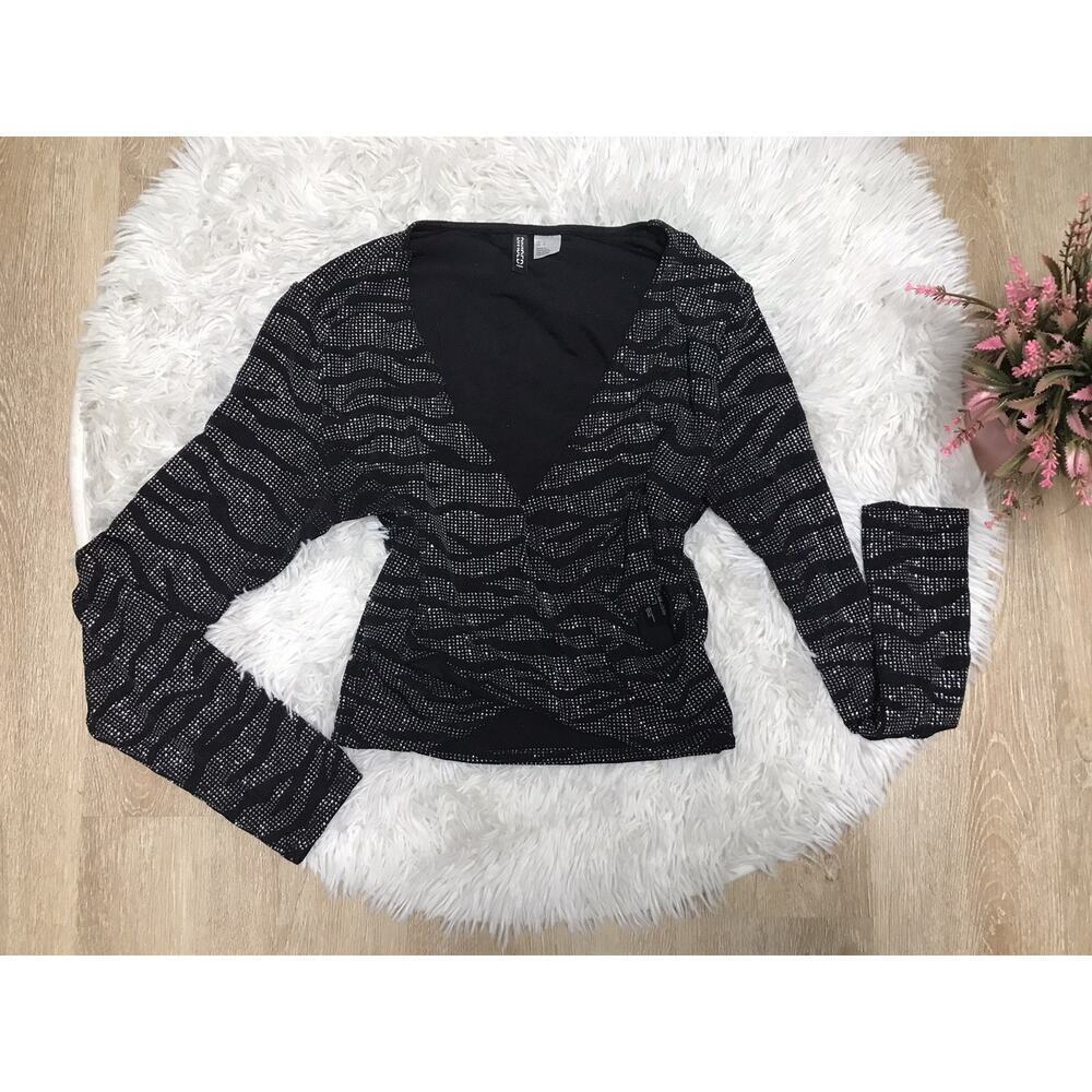 Divided by H&M Womens Black Polyamide Cropped Blouse Size Lg V-Neck Blk Glitter